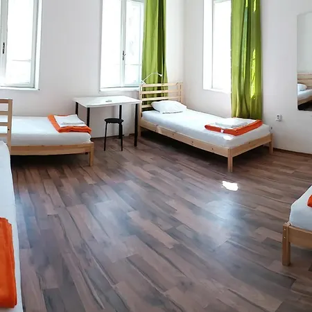 Hostel Avocado